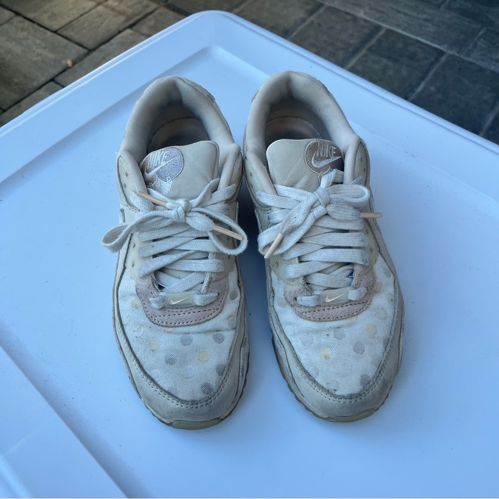 Nike Women's Sneakers - Cream and White
